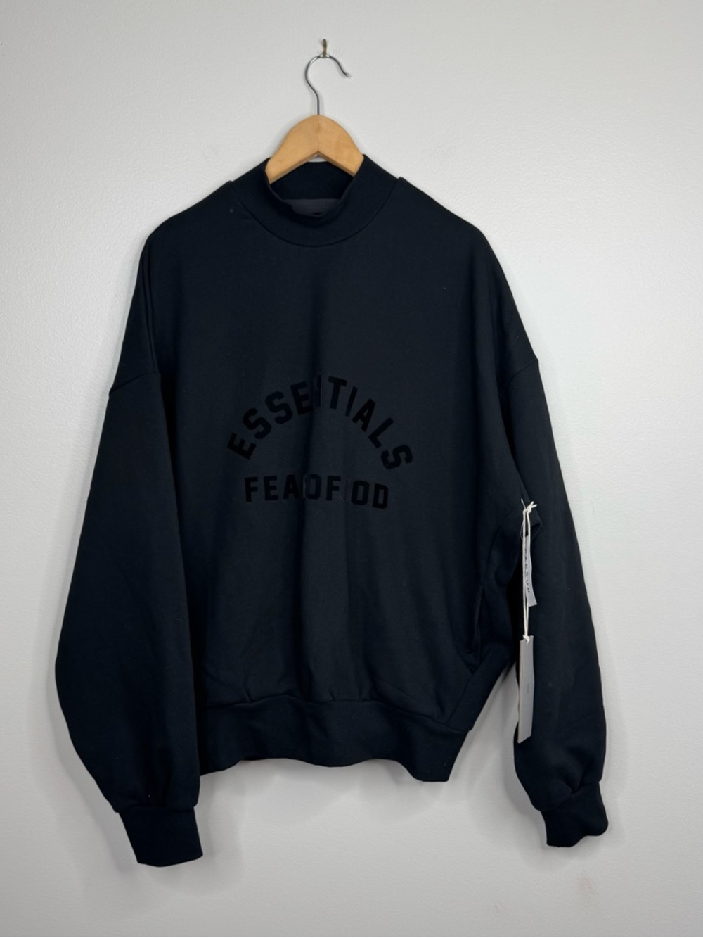 NWT Essentials Fear Of God Jet Black Mockneck Sweatshirt Medium